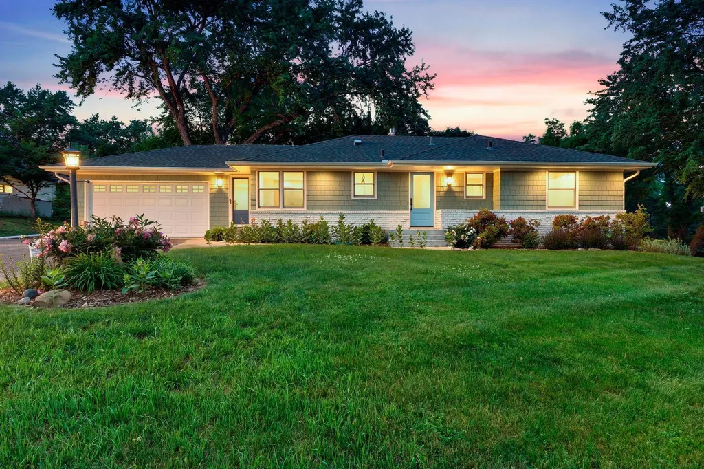 5117 Prescott Drive Minnetonka MN 55345