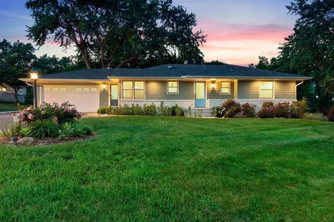 5117 Prescott Drive Minnetonka MN 55345