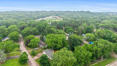 5117 Prescott Drive Minnetonka MN 55345