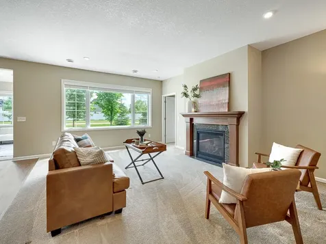 1085 Roselyn Drive Victoria MN 55386