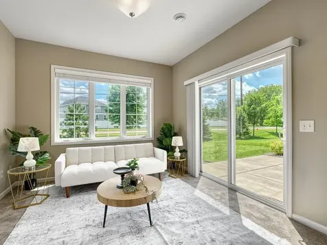 1085 Roselyn Drive Victoria MN 55386