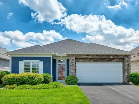 1085 Roselyn Drive Victoria MN 55386