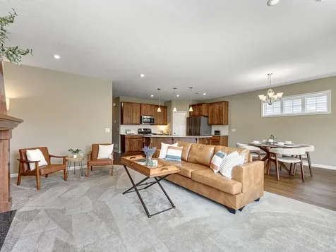 1085 Roselyn Drive Victoria MN 55386
