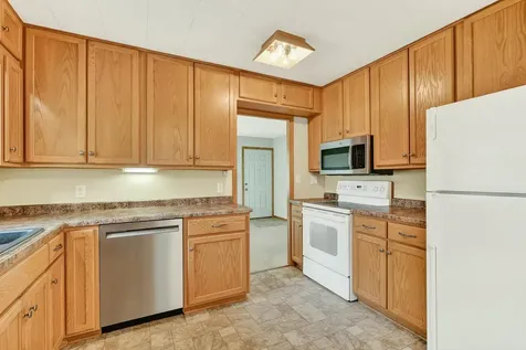 402 Strathmore Lane SE Rochester MN 55904