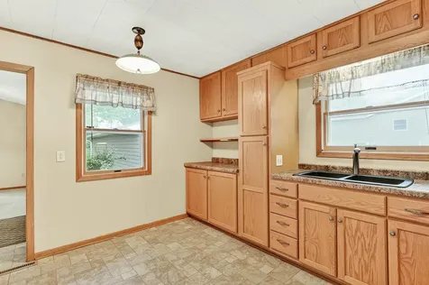 402 Strathmore Lane SE Rochester MN 55904
