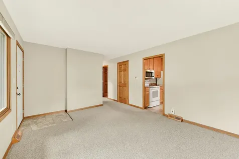 402 Strathmore Lane SE Rochester MN 55904