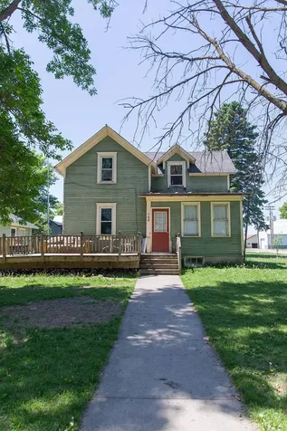 142 NE 3rd Street Buffalo Lake MN 55314