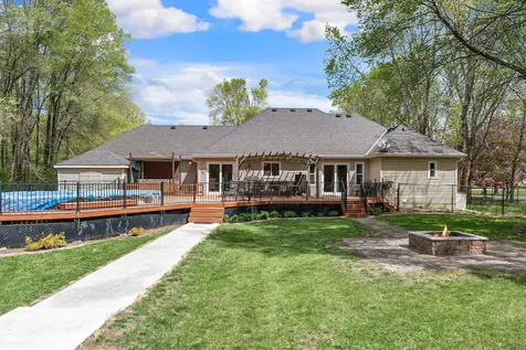 6370 232nd Street W Faribault MN 55021