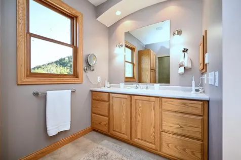 24242 Pfeiffer Hill Road Winona MN 55987