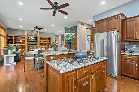 757 Stonebrooke Drive Shakopee MN 55379