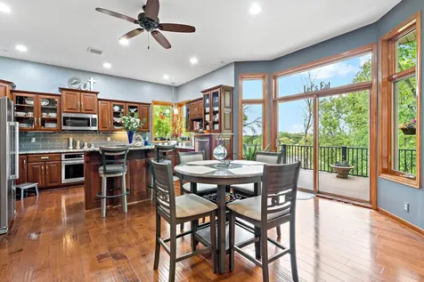 757 Stonebrooke Drive Shakopee MN 55379