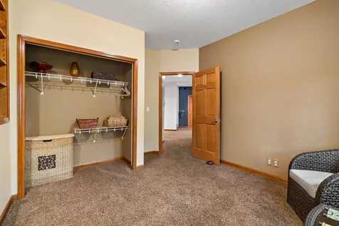 757 Stonebrooke Drive Shakopee MN 55379