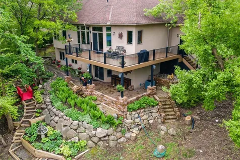 757 Stonebrooke Drive Shakopee MN 55379