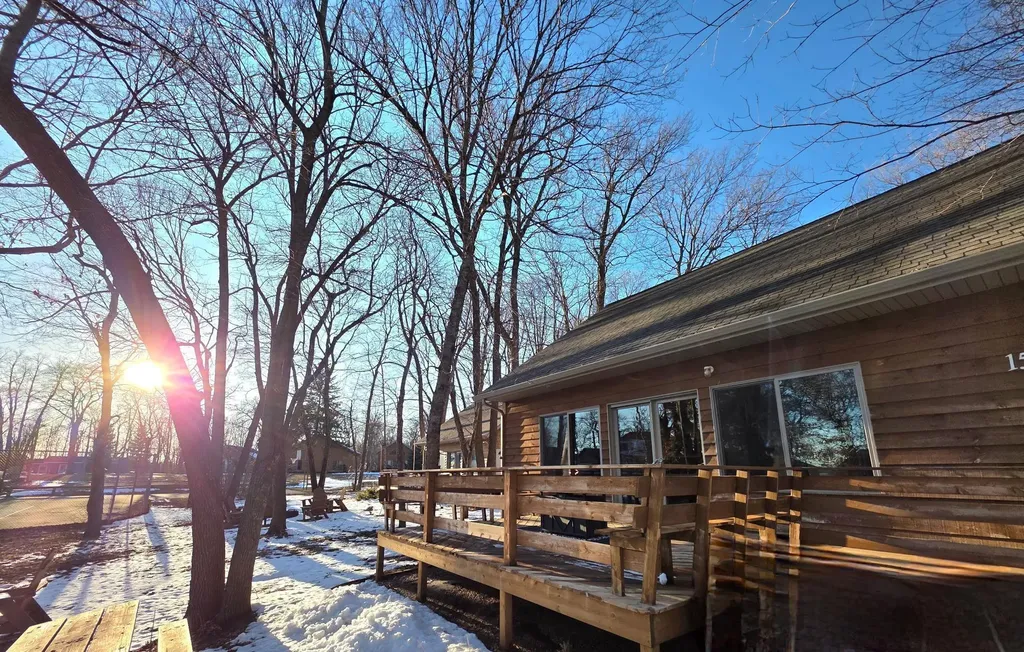 2359 Us Highway 10 Detroit Lakes MN 56501