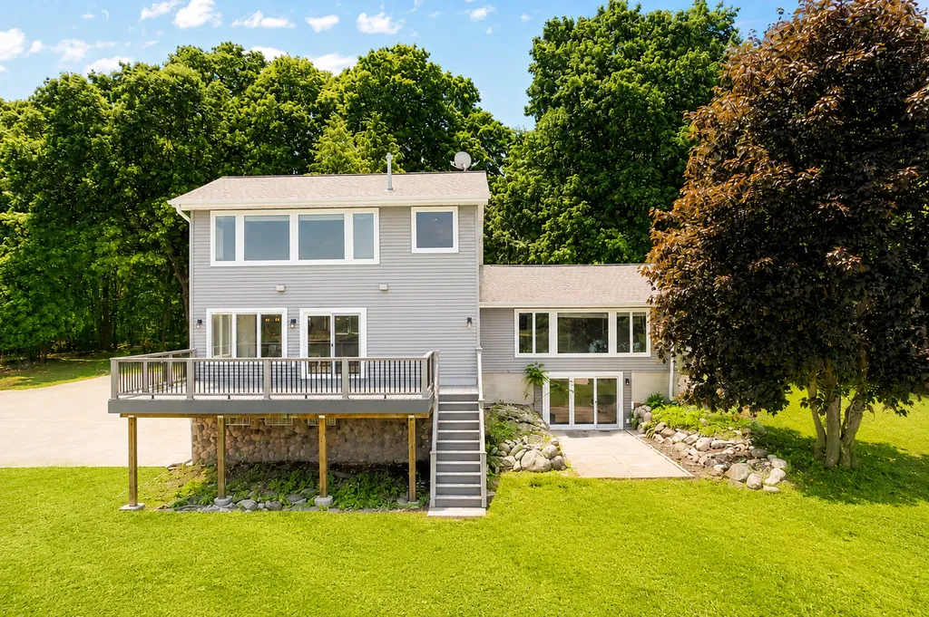 4540 Enchanted Point Mound MN 55364
