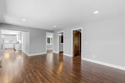4540 Enchanted Point Mound MN 55364