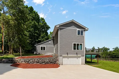 4540 Enchanted Point Mound MN 55364