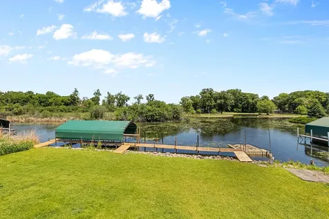 4540 Enchanted Point Mound MN 55364
