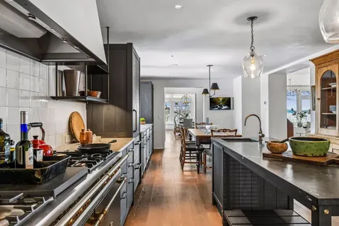 1300 Bracketts Point Road Wayzata MN 55391