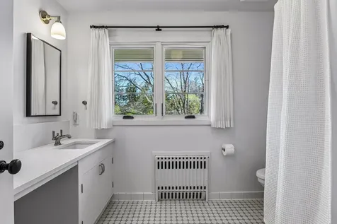 1300 Bracketts Point Road Wayzata MN 55391