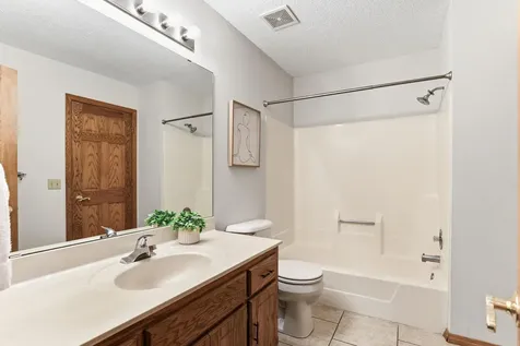 14828 Lower Endicott Way Apple Valley MN 55124