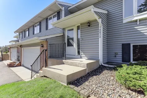 14828 Lower Endicott Way Apple Valley MN 55124
