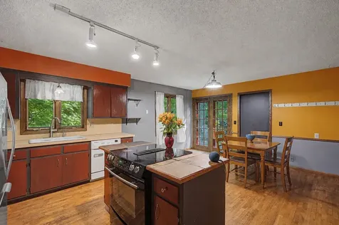 760 Ponderosa Drive Chanhassen MN 55317