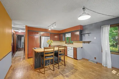 760 Ponderosa Drive Chanhassen MN 55317