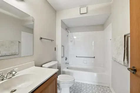 1425 W 28th Street W Minneapolis MN 55408