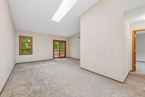 7325 Bren Lane Eden Prairie MN 55346