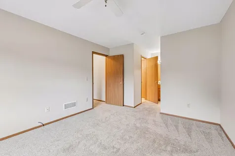 7325 Bren Lane Eden Prairie MN 55346