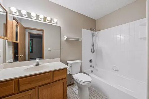 7325 Bren Lane Eden Prairie MN 55346