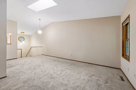 7325 Bren Lane Eden Prairie MN 55346