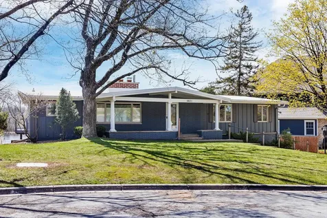 5621 Interlachen Circle Edina MN 55436