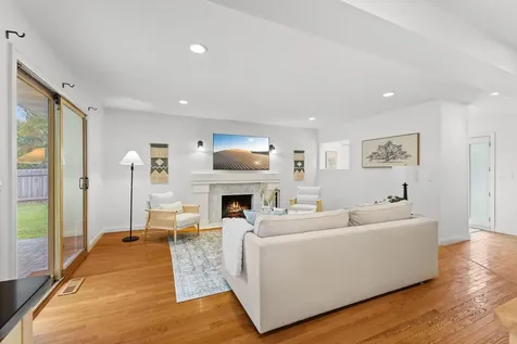 4704 W 70th Street Edina MN 55435