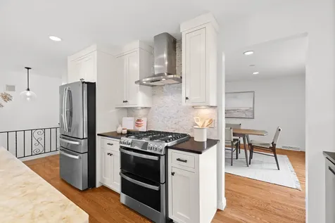 4704 W 70th Street Edina MN 55435