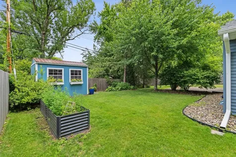 4704 W 70th Street Edina MN 55435