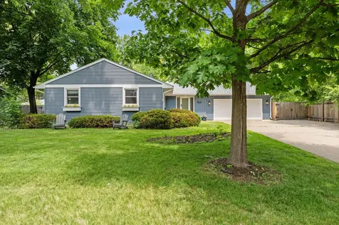 4704 W 70th Street Edina MN 55435