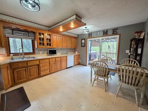20606 Hilltop Lane Belle Plaine MN 56011