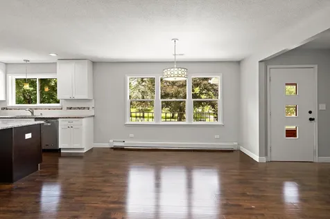 30 Woodridge Lane Sunfish Lake MN 55077