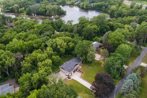 30 Woodridge Lane Sunfish Lake MN 55077