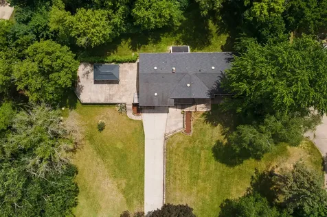 30 Woodridge Lane Sunfish Lake MN 55077
