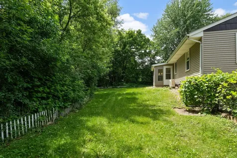 30 Woodridge Lane Sunfish Lake MN 55077