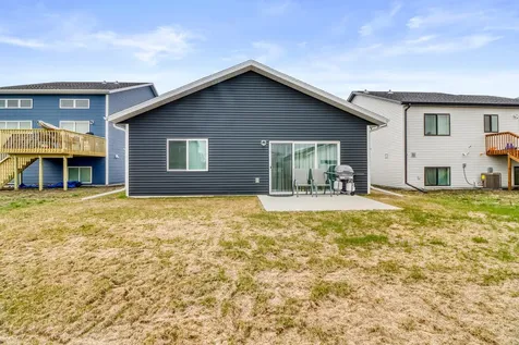 6745 67th Avenue S Horace ND 58047