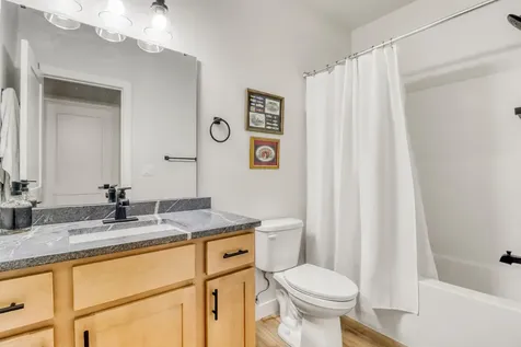 6745 67th Avenue S Horace ND 58047