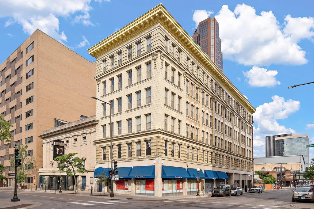 488 Wabasha Street N Saint Paul MN 55102