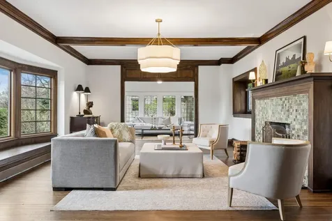 2204 W Lake Of The Isles Parkway Minneapolis MN 55405
