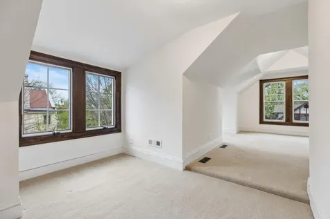 2204 W Lake Of The Isles Parkway Minneapolis MN 55405