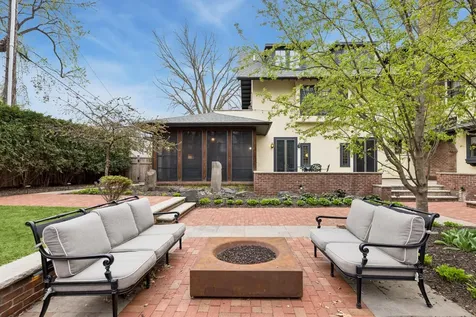 2204 W Lake Of The Isles Parkway Minneapolis MN 55405
