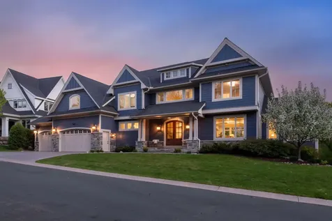 6671 Amberwood Lane Chanhassen MN 55317